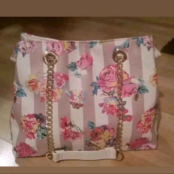 **SOLD**Betsey Johnson handbags 3 piece set - Picture 4 of 7